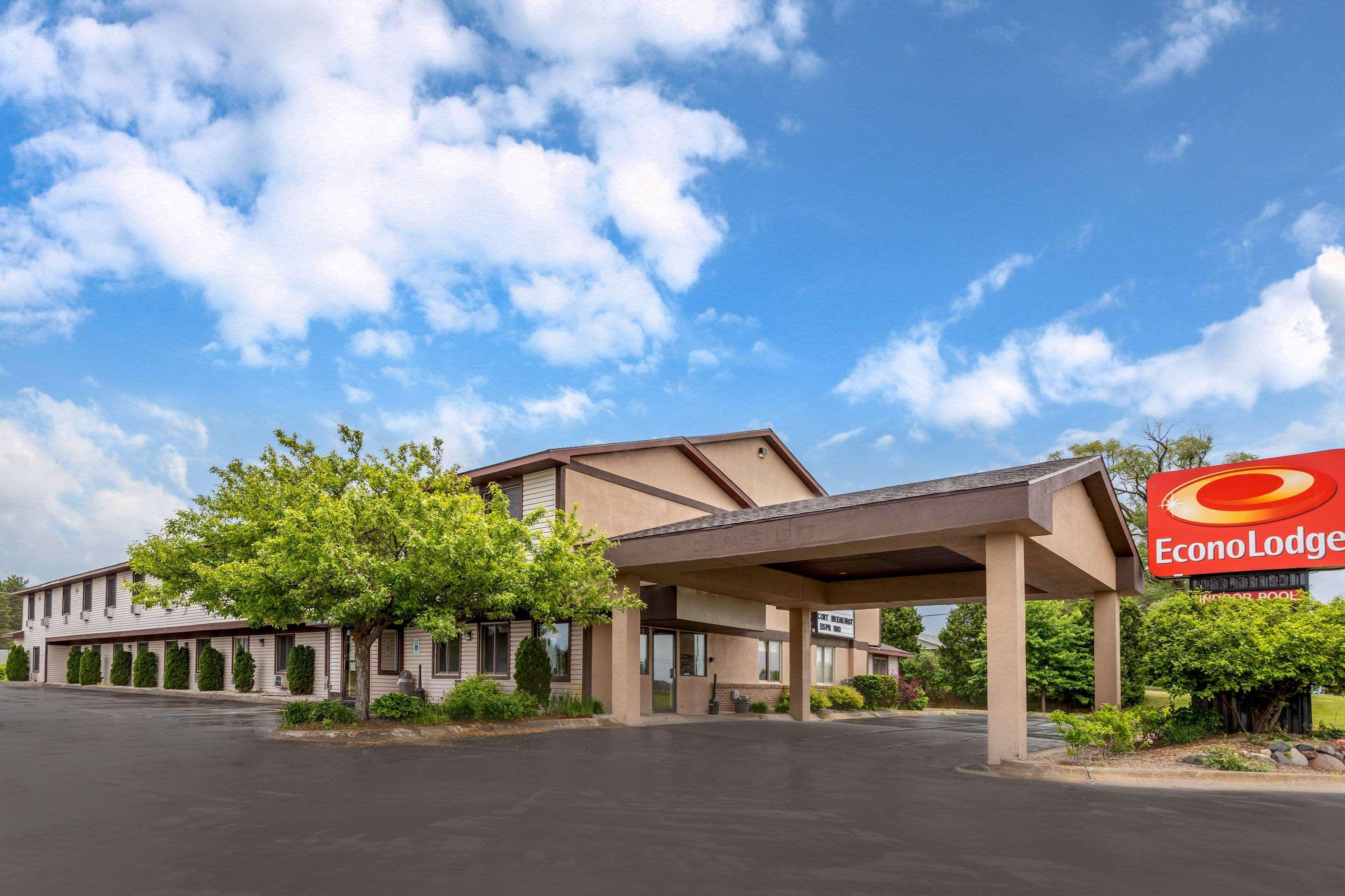 Econo Lodge Traverse City Dış mekan fotoğraf