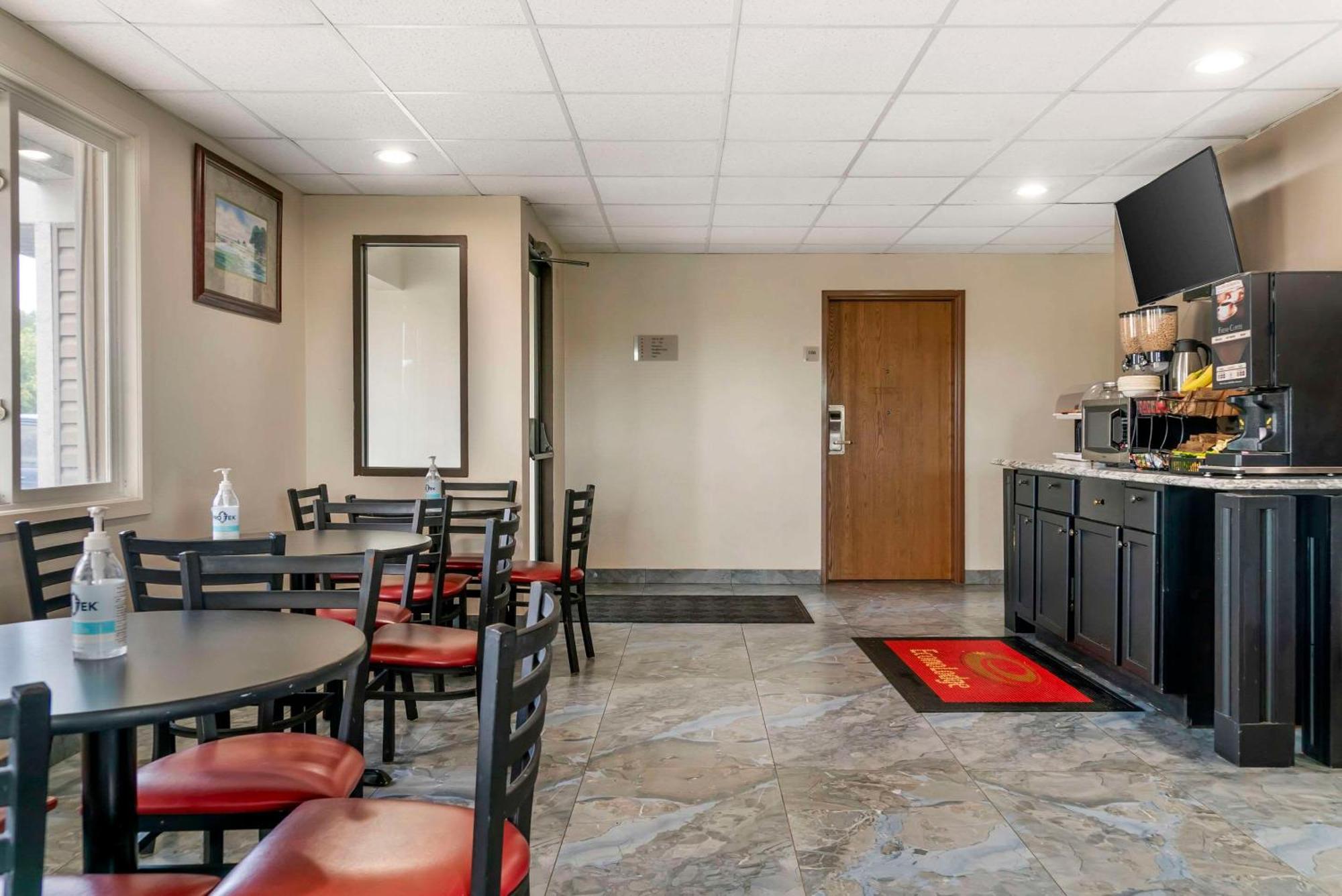 Econo Lodge Traverse City Dış mekan fotoğraf
