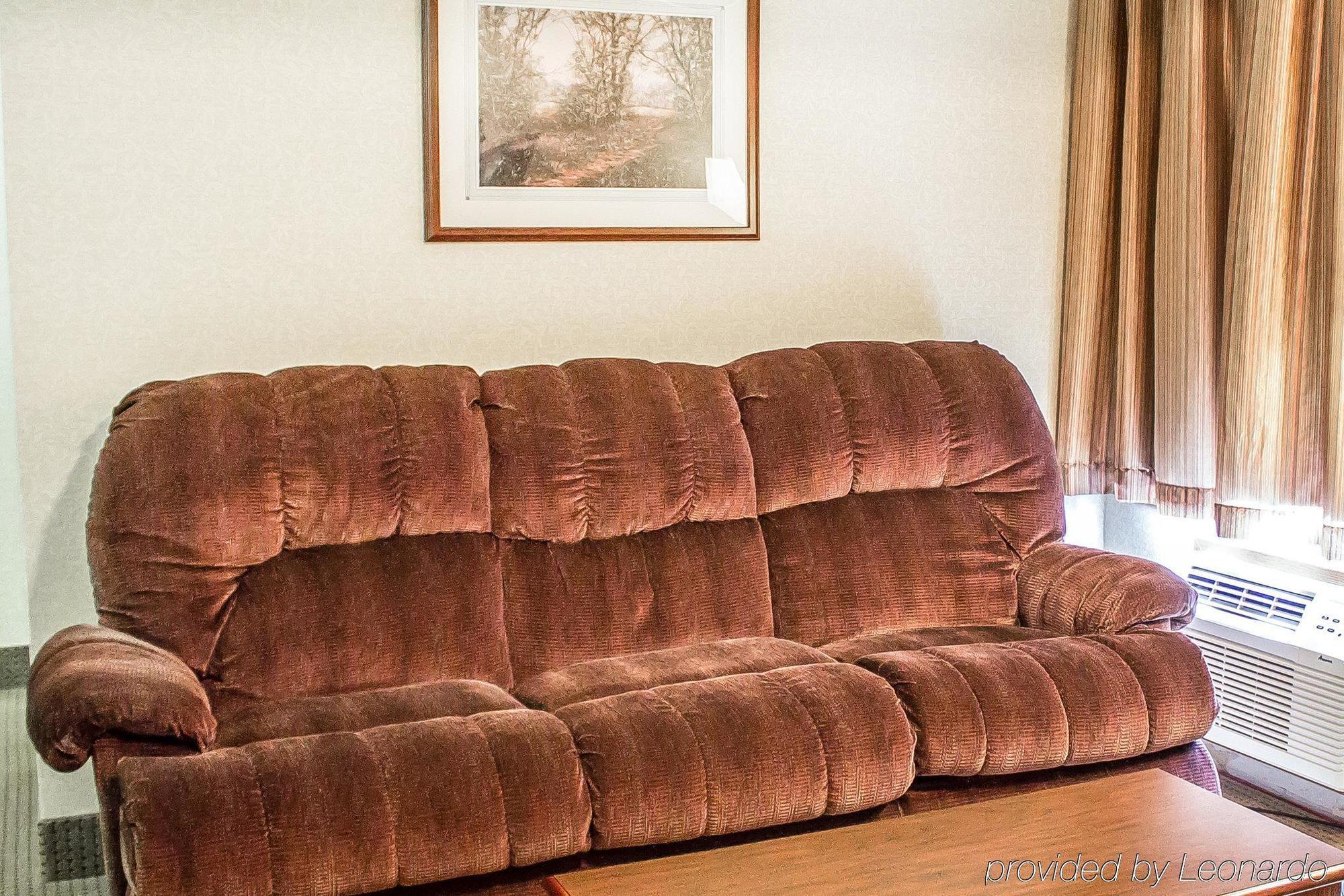 Econo Lodge Traverse City Dış mekan fotoğraf