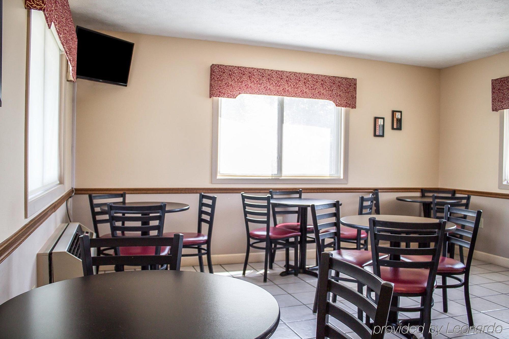 Econo Lodge Traverse City Dış mekan fotoğraf