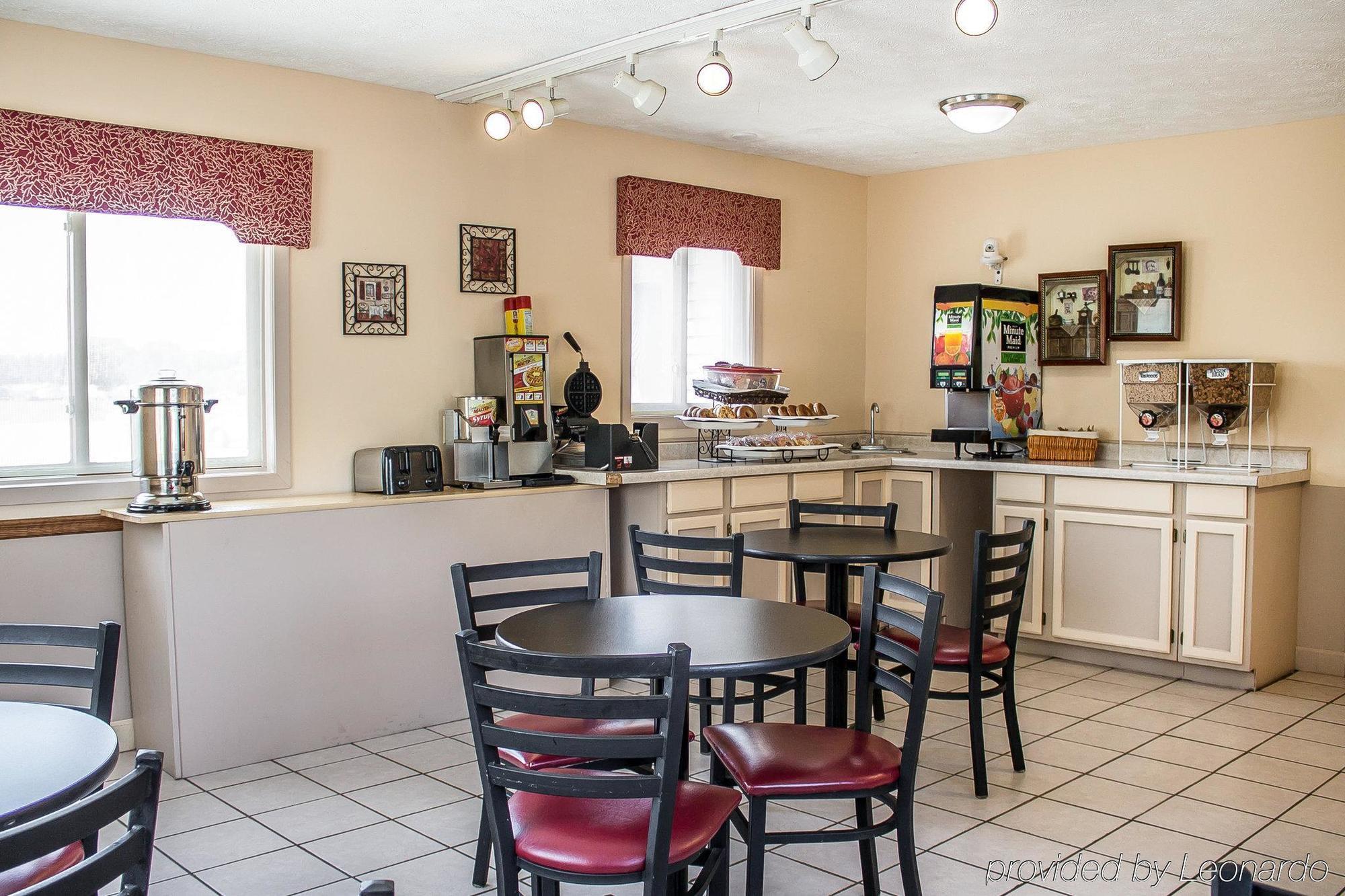 Econo Lodge Traverse City Dış mekan fotoğraf