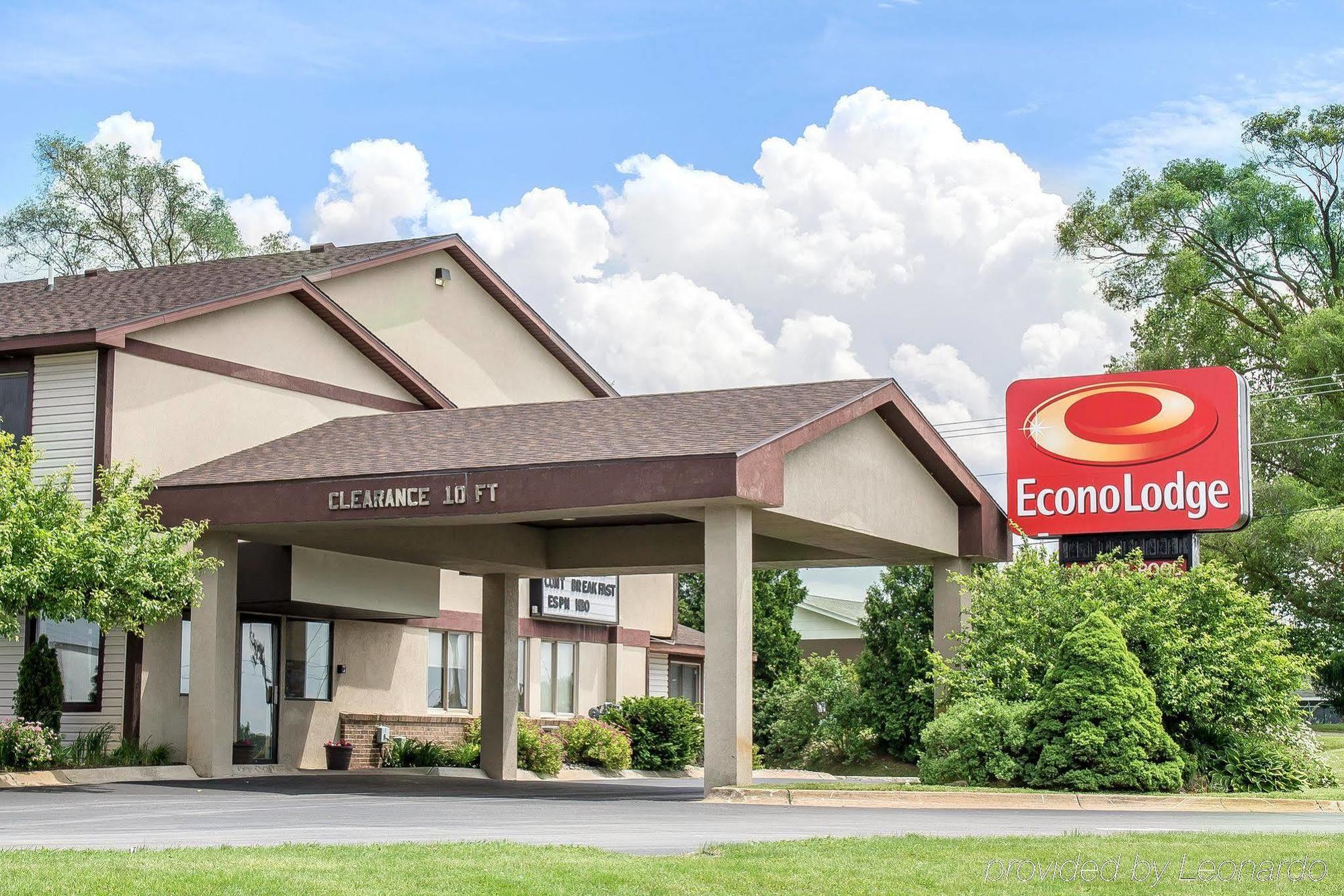 Econo Lodge Traverse City Dış mekan fotoğraf