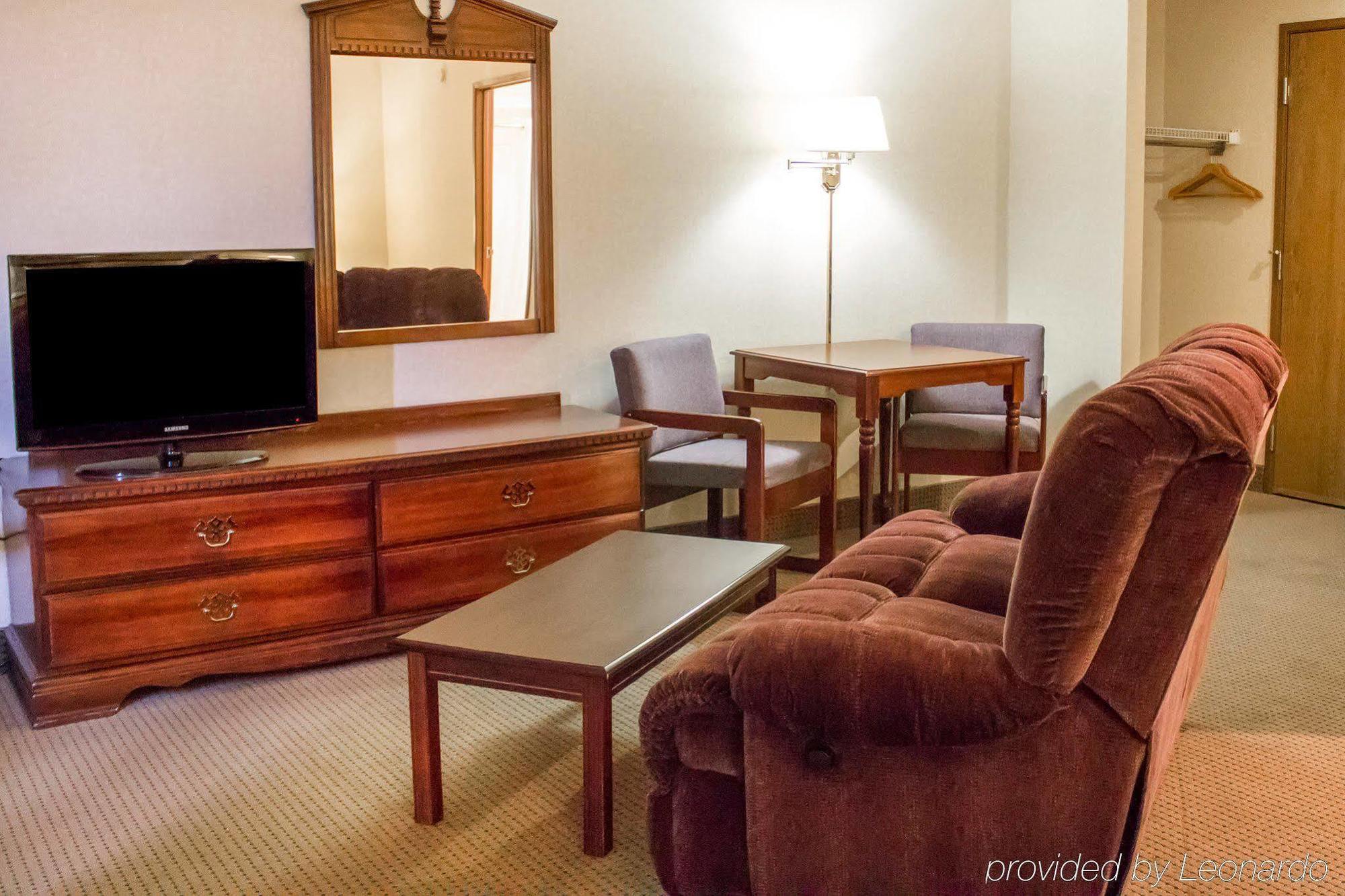 Econo Lodge Traverse City Dış mekan fotoğraf